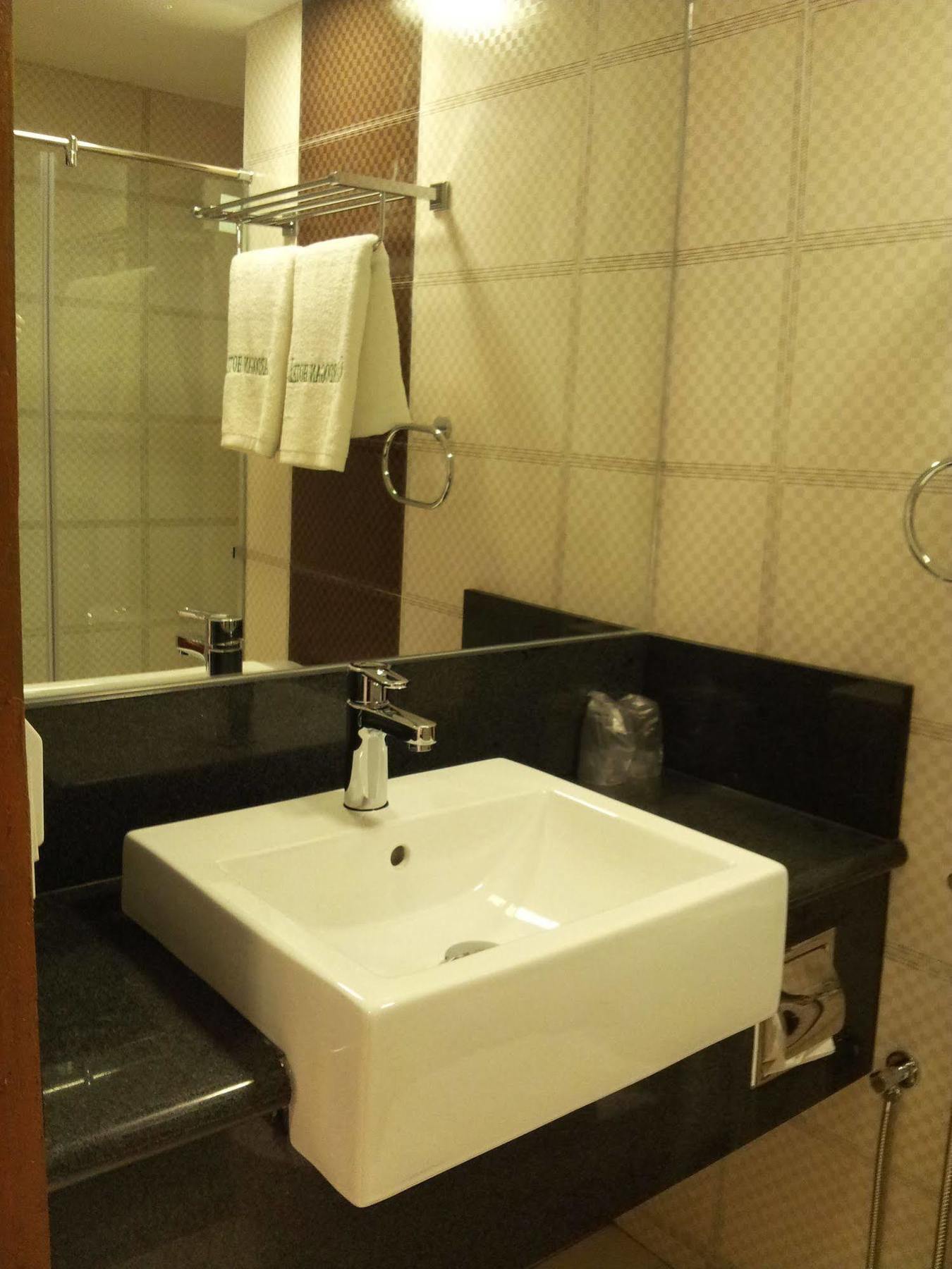 Cardogan Hotel Kuala Lumpur Exterior photo